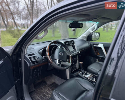 Черный Тойота Ленд Крузер Прадо, объемом двигателя 4 л и пробегом 242 тыс. км за 25000 $, фото 18 на Automoto.ua