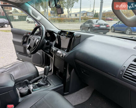 Чорний Тойота Ленд Крузер Прадо, об'ємом двигуна 2.69 л та пробігом 267 тис. км за 17900 $, фото 10 на Automoto.ua