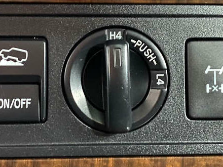 Черный Тойота Ленд Крузер Прадо, объемом двигателя 3 л и пробегом 230 тыс. км за 19950 $, фото 29 на Automoto.ua