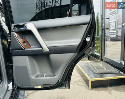 Черный Тойота Ленд Крузер Прадо, объемом двигателя 3.96 л и пробегом 148 тыс. км за 27500 $, фото 22 на Automoto.ua