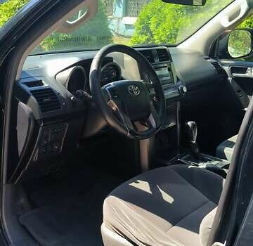 Черный Тойота Ленд Крузер Прадо, объемом двигателя 3 л и пробегом 550 тыс. км за 22000 $, фото 4 на Automoto.ua