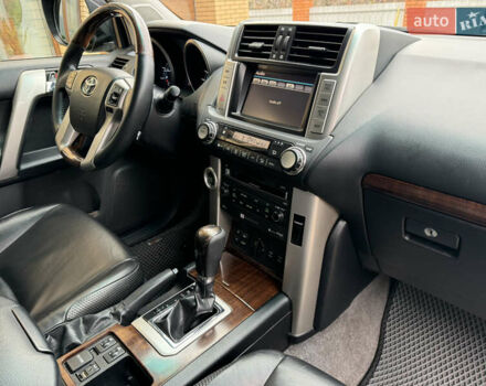 Черный Тойота Ленд Крузер Прадо, объемом двигателя 3.96 л и пробегом 203 тыс. км за 24500 $, фото 26 на Automoto.ua