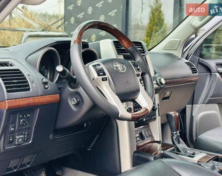 Черный Тойота Ленд Крузер Прадо, объемом двигателя 3.96 л и пробегом 148 тыс. км за 27500 $, фото 14 на Automoto.ua