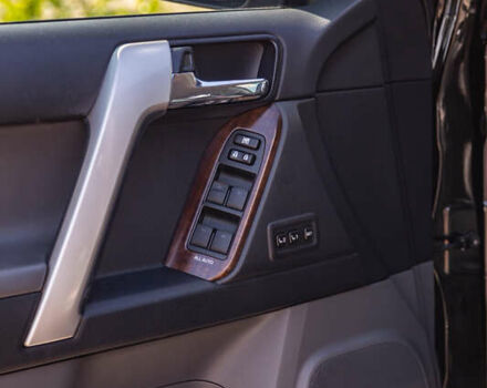 Чорний Тойота Ленд Крузер Прадо, об'ємом двигуна 2.98 л та пробігом 155 тис. км за 26500 $, фото 40 на Automoto.ua