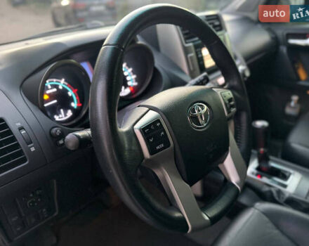 Черный Тойота Ленд Крузер Прадо, объемом двигателя 2.98 л и пробегом 95 тыс. км за 27200 $, фото 18 на Automoto.ua