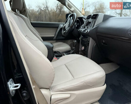 Черный Тойота Ленд Крузер Прадо, объемом двигателя 4 л и пробегом 199 тыс. км за 21600 $, фото 8 на Automoto.ua