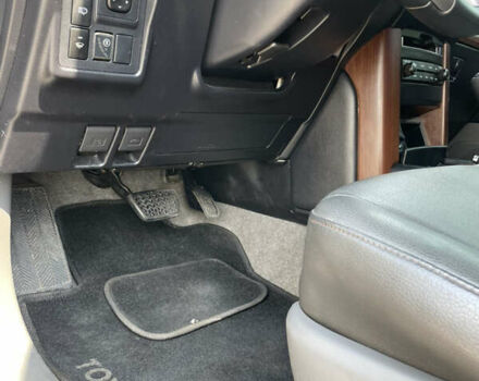 Черный Тойота Ленд Крузер Прадо, объемом двигателя 2.7 л и пробегом 171 тыс. км за 18350 $, фото 17 на Automoto.ua