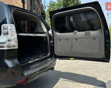 Чорний Тойота Ленд Крузер Прадо, об'ємом двигуна 4 л та пробігом 153 тис. км за 26800 $, фото 31 на Automoto.ua