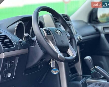 Тойота Ленд Крузер Прадо 2011 в Яремче на Automoto.ua Черный Тойота Ленд Крузер Прадо, объемом двигателя 2.7 л и пробегом 220 тыс. км за 22000 $, фото 11 на Automoto.ua