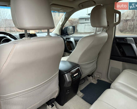 Черный Тойота Ленд Крузер Прадо, объемом двигателя 4 л и пробегом 199 тыс. км за 21600 $, фото 34 на Automoto.ua