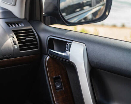 Чорний Тойота Ленд Крузер Прадо, об'ємом двигуна 2.98 л та пробігом 155 тис. км за 26500 $, фото 27 на Automoto.ua