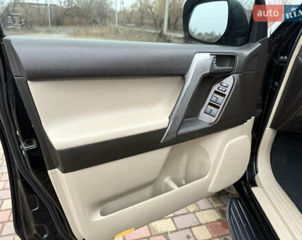 Черный Тойота Ленд Крузер Прадо, объемом двигателя 4 л и пробегом 199 тыс. км за 21600 $, фото 41 на Automoto.ua