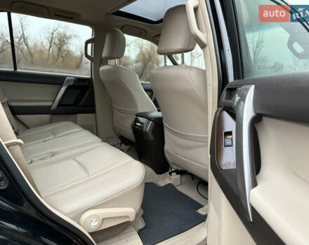 Черный Тойота Ленд Крузер Прадо, объемом двигателя 4 л и пробегом 199 тыс. км за 21600 $, фото 24 на Automoto.ua