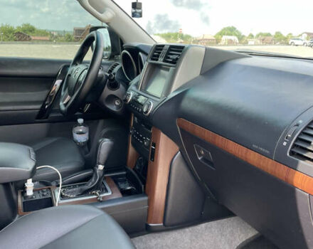 Черный Тойота Ленд Крузер Прадо, объемом двигателя 2.7 л и пробегом 171 тыс. км за 18350 $, фото 19 на Automoto.ua