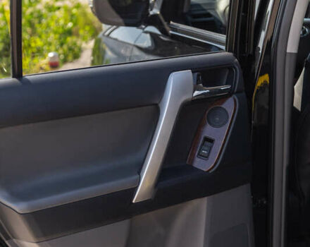 Черный Тойота Ленд Крузер Прадо, объемом двигателя 2.98 л и пробегом 155 тыс. км за 26800 $, фото 35 на Automoto.ua