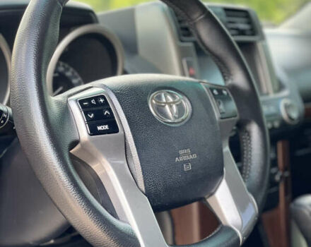 Черный Тойота Ленд Крузер Прадо, объемом двигателя 2.7 л и пробегом 171 тыс. км за 18350 $, фото 13 на Automoto.ua