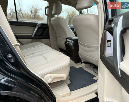 Черный Тойота Ленд Крузер Прадо, объемом двигателя 4 л и пробегом 199 тыс. км за 21600 $, фото 25 на Automoto.ua