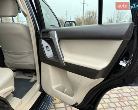 Черный Тойота Ленд Крузер Прадо, объемом двигателя 4 л и пробегом 199 тыс. км за 21600 $, фото 23 на Automoto.ua