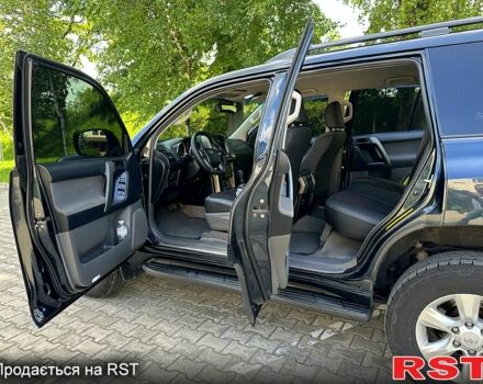 Чорний Тойота Ленд Крузер Прадо, об'ємом двигуна 3 л та пробігом 233 тис. км за 23700 $, фото 9 на Automoto.ua