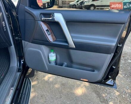 Тойота Ленд Крузер Прадо 2012 в Вознесенске на Automoto.ua Черный Тойота Ленд Крузер Прадо, объемом двигателя 3 л и пробегом 158 тыс. км за 29000 $, фото 11 на Automoto.ua