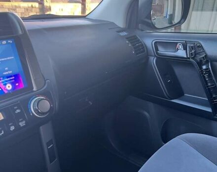 Чорний Тойота Ленд Крузер Прадо, об'ємом двигуна 2.7 л та пробігом 270 тис. км за 21111 $, фото 3 на Automoto.ua