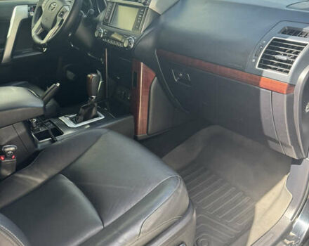 Черный Тойота Ленд Крузер Прадо, объемом двигателя 3 л и пробегом 220 тыс. км за 30500 $, фото 12 на Automoto.ua