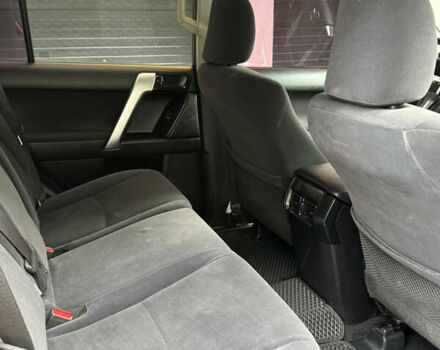 Черный Тойота Ленд Крузер Прадо, объемом двигателя 2.7 л и пробегом 120 тыс. км за 22999 $, фото 7 на Automoto.ua