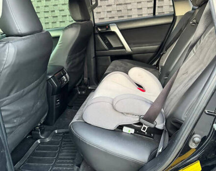 Черный Тойота Ленд Крузер Прадо, объемом двигателя 2.7 л и пробегом 170 тыс. км за 24999 $, фото 6 на Automoto.ua