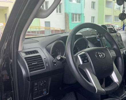 Черный Тойота Ленд Крузер Прадо, объемом двигателя 2.69 л и пробегом 160 тыс. км за 29000 $, фото 7 на Automoto.ua