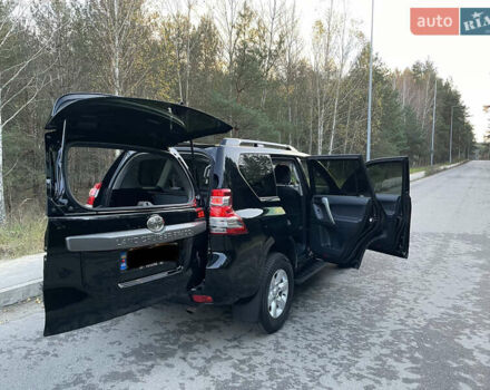 Черный Тойота Ленд Крузер Прадо, объемом двигателя 2.69 л и пробегом 102 тыс. км за 31000 $, фото 4 на Automoto.ua