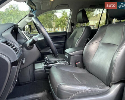 Черный Тойота Ленд Крузер Прадо, объемом двигателя 2.75 л и пробегом 65 тыс. км за 41999 $, фото 12 на Automoto.ua
