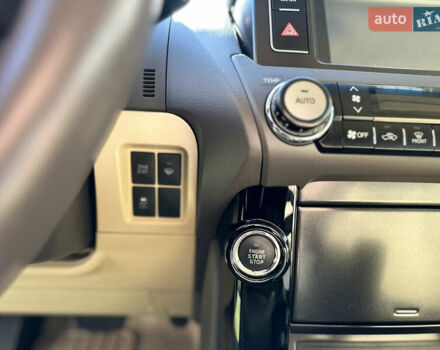 Черный Тойота Ленд Крузер Прадо, объемом двигателя 4 л и пробегом 110 тыс. км за 31900 $, фото 30 на Automoto.ua