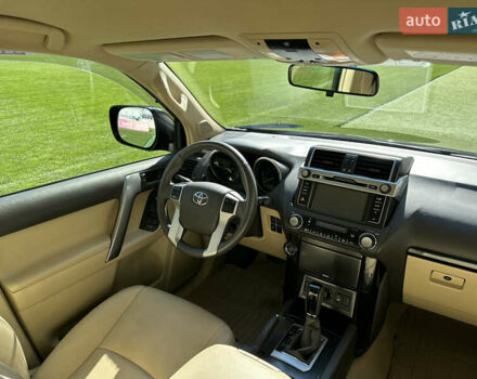 Черный Тойота Ленд Крузер Прадо, объемом двигателя 4 л и пробегом 110 тыс. км за 31900 $, фото 49 на Automoto.ua