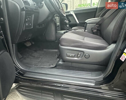 Черный Тойота Ленд Крузер Прадо, объемом двигателя 2.75 л и пробегом 116 тыс. км за 34499 $, фото 26 на Automoto.ua