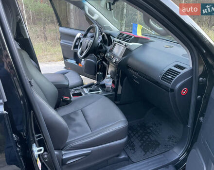 Черный Тойота Ленд Крузер Прадо, объемом двигателя 2.69 л и пробегом 102 тыс. км за 31000 $, фото 9 на Automoto.ua