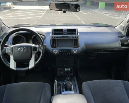 Черный Тойота Ленд Крузер Прадо, объемом двигателя 2.7 л и пробегом 142 тыс. км за 28800 $, фото 6 на Automoto.ua