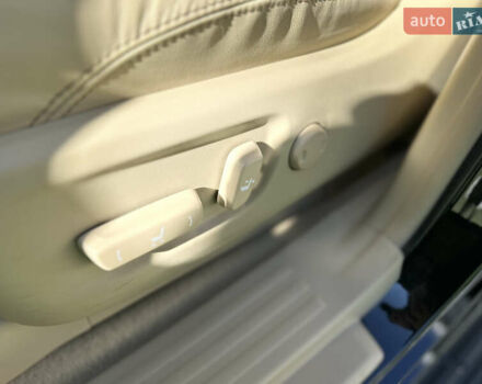 Черный Тойота Ленд Крузер Прадо, объемом двигателя 4 л и пробегом 110 тыс. км за 31900 $, фото 26 на Automoto.ua