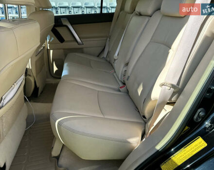 Черный Тойота Ленд Крузер Прадо, объемом двигателя 4 л и пробегом 110 тыс. км за 31900 $, фото 41 на Automoto.ua