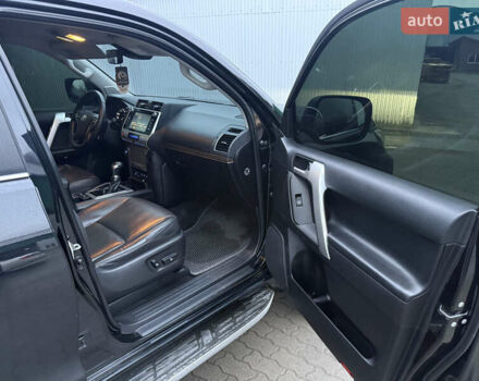 Черный Тойота Ленд Крузер Прадо, объемом двигателя 2.76 л и пробегом 210 тыс. км за 37000 $, фото 22 на Automoto.ua