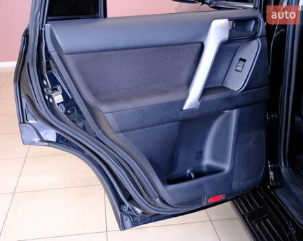 Черный Тойота Ленд Крузер Прадо, объемом двигателя 2.8 л и пробегом 201 тыс. км за 30900 $, фото 44 на Automoto.ua