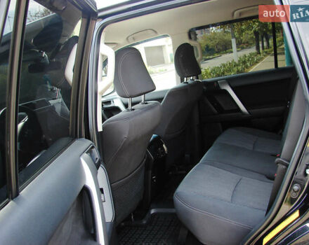 Черный Тойота Ленд Крузер Прадо, объемом двигателя 2.8 л и пробегом 95 тыс. км за 38000 $, фото 17 на Automoto.ua