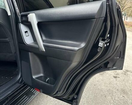 Чорний Тойота Ленд Крузер Прадо, об'ємом двигуна 2.8 л та пробігом 24 тис. км за 44000 $, фото 45 на Automoto.ua