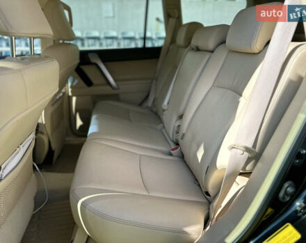 Черный Тойота Ленд Крузер Прадо, объемом двигателя 4 л и пробегом 110 тыс. км за 31900 $, фото 42 на Automoto.ua