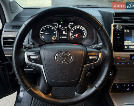 Черный Тойота Ленд Крузер Прадо, объемом двигателя 2.76 л и пробегом 210 тыс. км за 37000 $, фото 16 на Automoto.ua