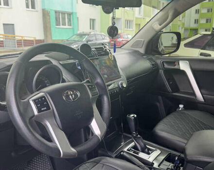 Черный Тойота Ленд Крузер Прадо, объемом двигателя 2.69 л и пробегом 160 тыс. км за 29000 $, фото 15 на Automoto.ua