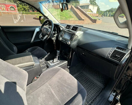 Черный Тойота Ленд Крузер Прадо, объемом двигателя 2.7 л и пробегом 122 тыс. км за 26400 $, фото 24 на Automoto.ua