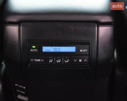 Черный Тойота Ленд Крузер Прадо, объемом двигателя 2.8 л и пробегом 190 тыс. км за 33900 $, фото 46 на Automoto.ua