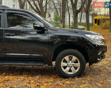 Черный Тойота Ленд Крузер Прадо, объемом двигателя 2.7 л и пробегом 60 тыс. км за 34690 $, фото 2 на Automoto.ua