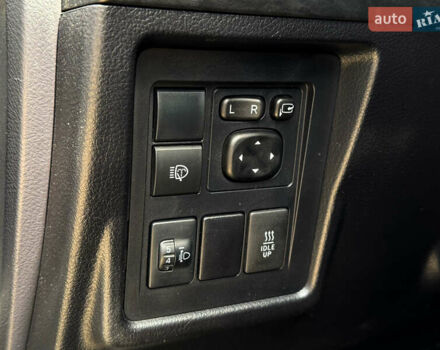 Черный Тойота Ленд Крузер Прадо, объемом двигателя 2.75 л и пробегом 139 тыс. км за 38400 $, фото 15 на Automoto.ua