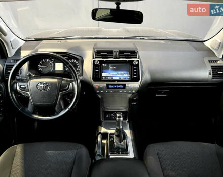 Черный Тойота Ленд Крузер Прадо, объемом двигателя 2.69 л и пробегом 215 тыс. км за 25500 $, фото 38 на Automoto.ua